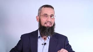 Does Eyad Qunaibi Belong to a Specific Group?